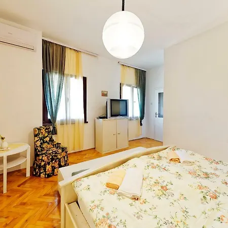 Kota House Apartment Pula