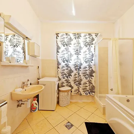 Kota House Apartment Pula