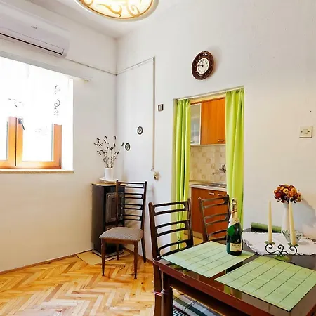 Apartment Kota House *