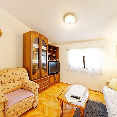 Apartment Kota House *