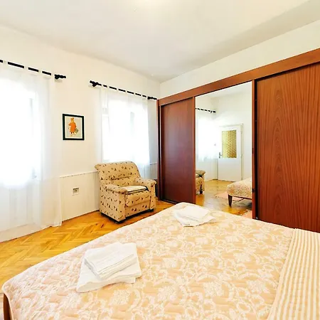 Apartment Kota House