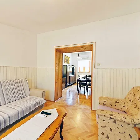Apartment Kota House *